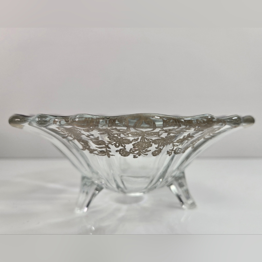 Vintage Silver City Glass 3 Footed‎ Bowl With Floral Silver Overlay - Picture 2 of 7